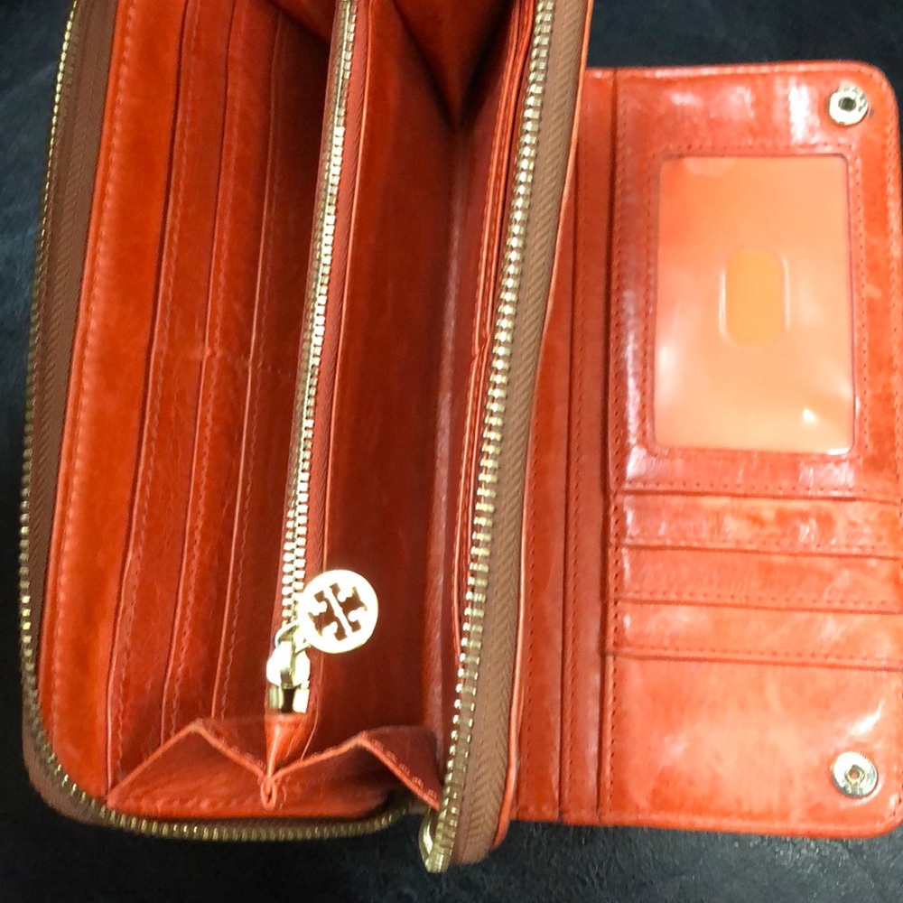 Tory Burch Leather Zipper Wallet - Picture 9 of 10